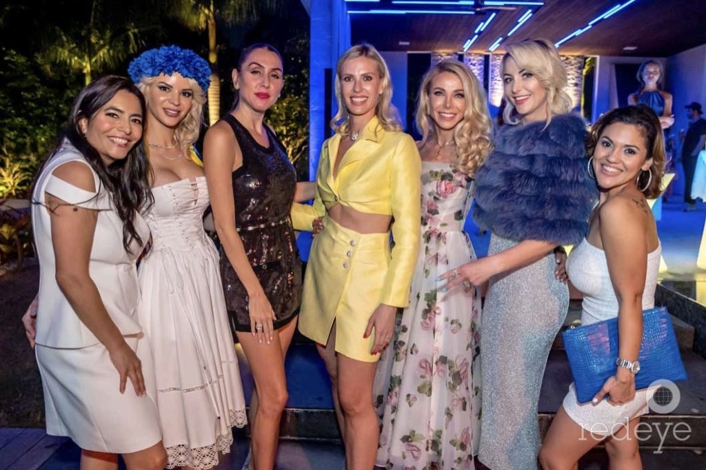 17-anirays-camino-krystyna-laukien-christy-martin-yelena-vologina-yulia-faist-anna-mehrabi-natalia-lopez-2