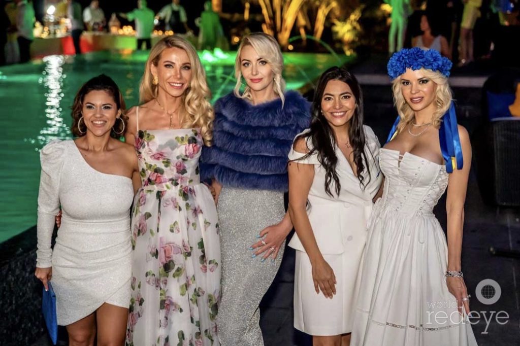 37-natalia-lopez-yulia-faist-anna-mehrabi-anirays-camino-krystyna-laukien